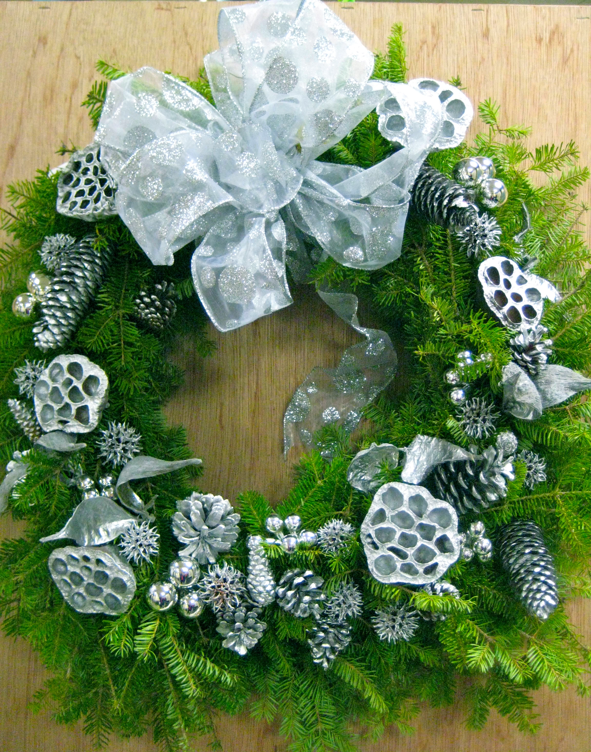 Wreath of the Day – Silver Frost