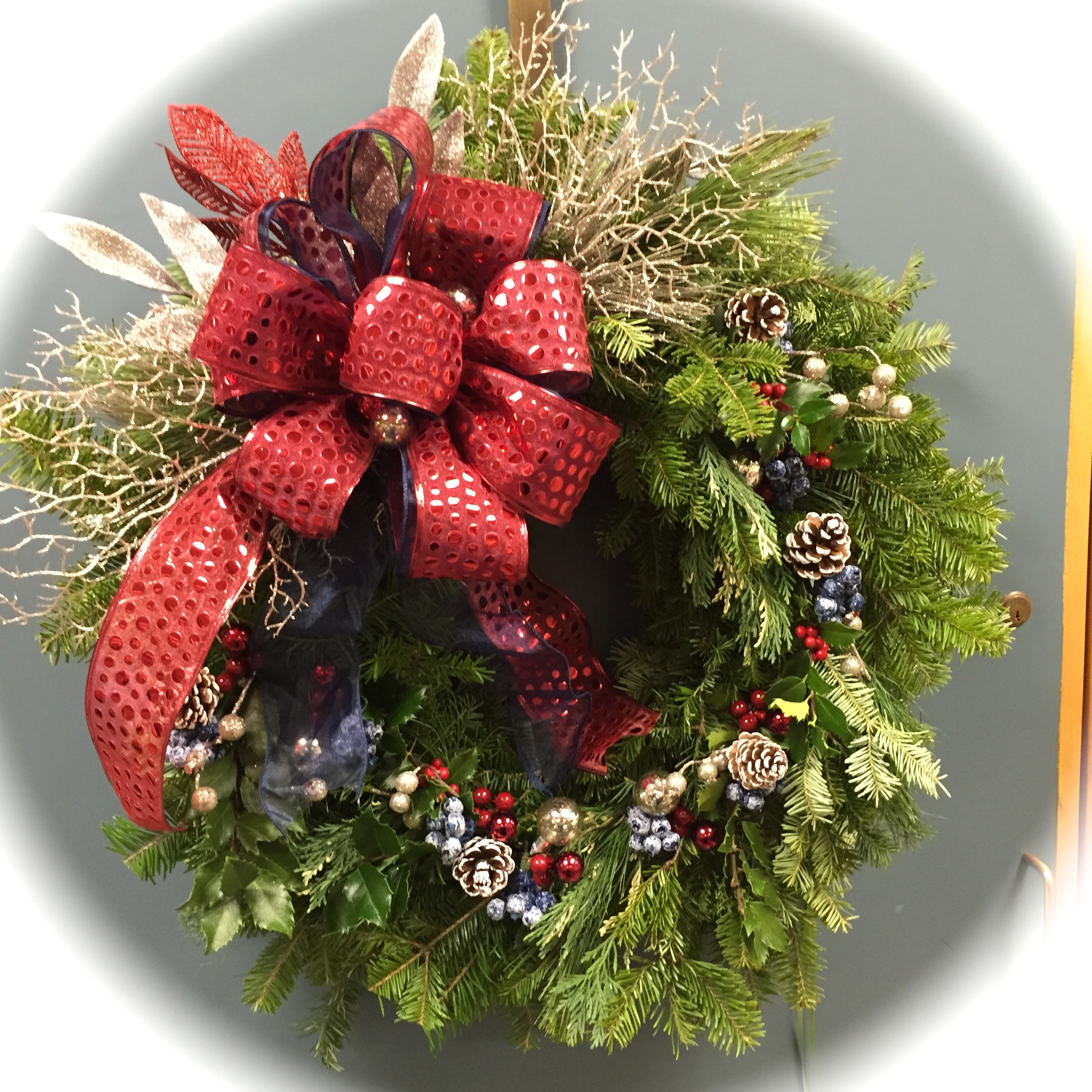 Wreath of the Day – College Blend