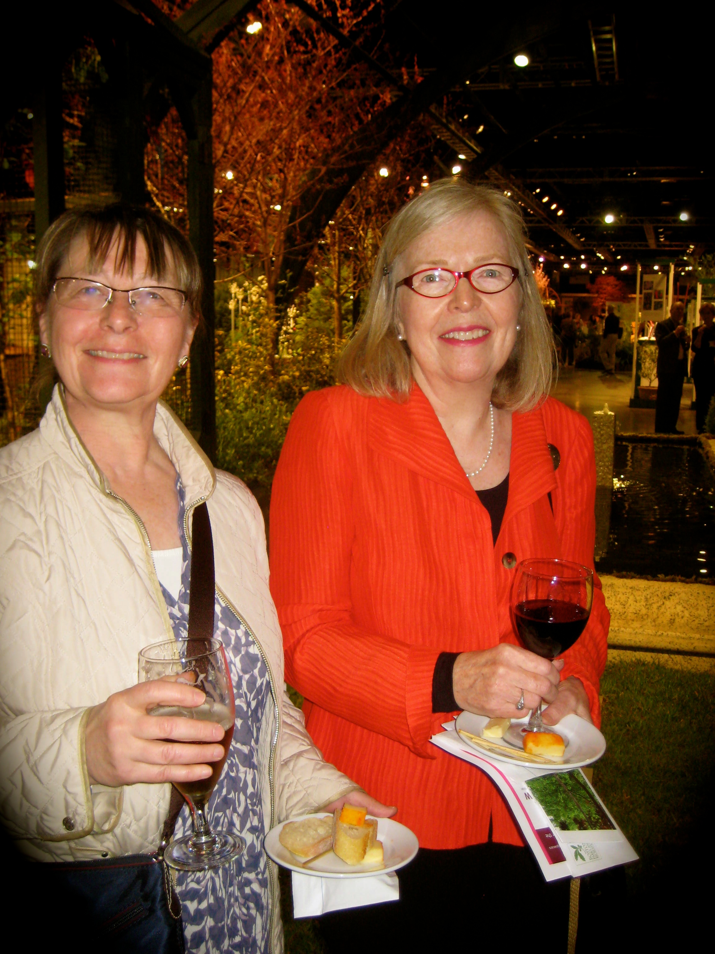 Tuesday, March 10, 6:30 pm – 9:30 pm  – The 2015 Boston Flower & Garden Show Preview Party